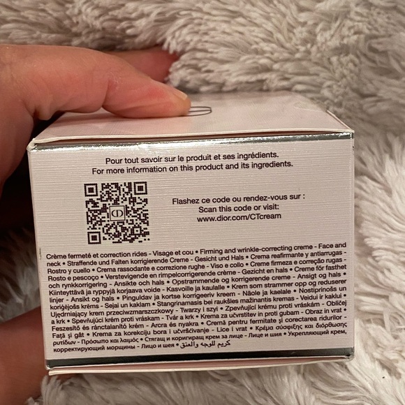 Christian Dior Capture Totale Firming and Wrinkle Correcting Cream - Picture 6 of 11